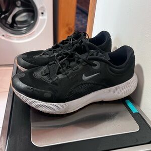 Nike Women’s Running Sneakers Size 8.5 in Black